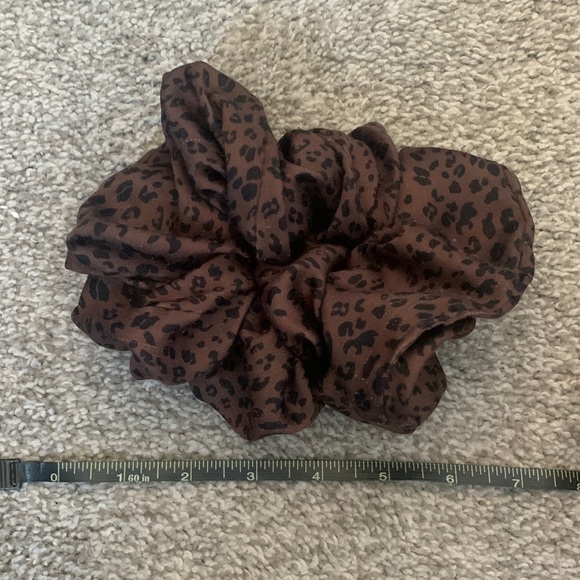 Anthropologie large silk hair scrunchie - Picture 3 of 3